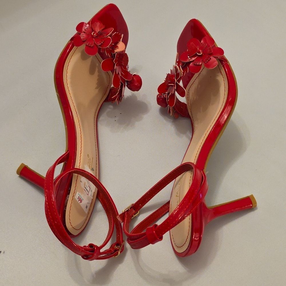 BRAND NEW ANNE MICHELLE FLORAL DESIGN SLINGBACK KITTEN HEEL SANDAL - Picture 13 of 16